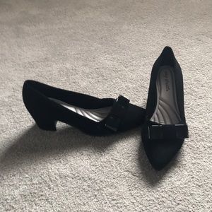 New nbw easy street lack suede shoes with a block heel